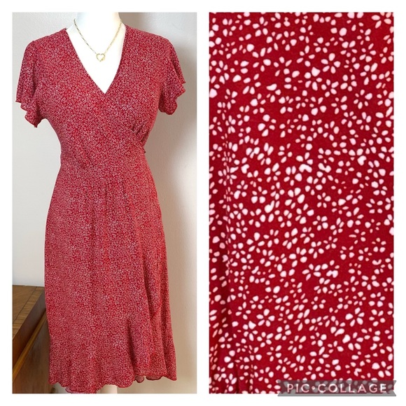 Dresses & Skirts - Adorable Red Floral Full Wrap Cap Sleeve Midi Dress
